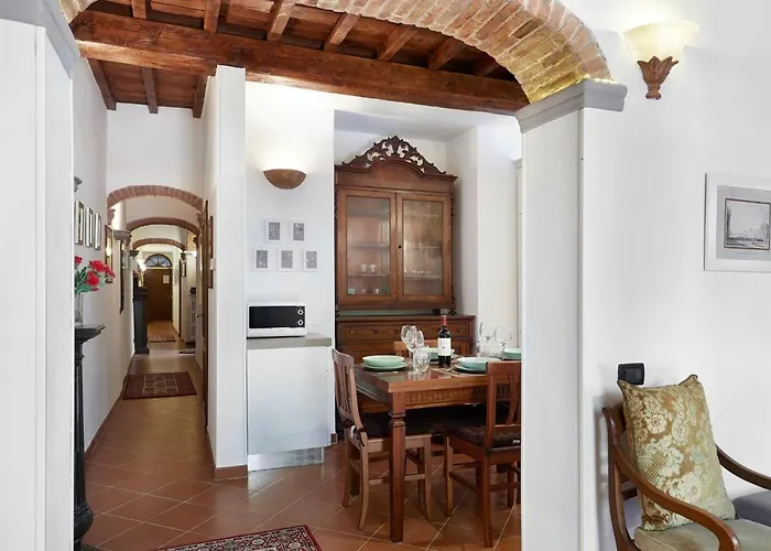 Mathilde By Halldis * Florencja